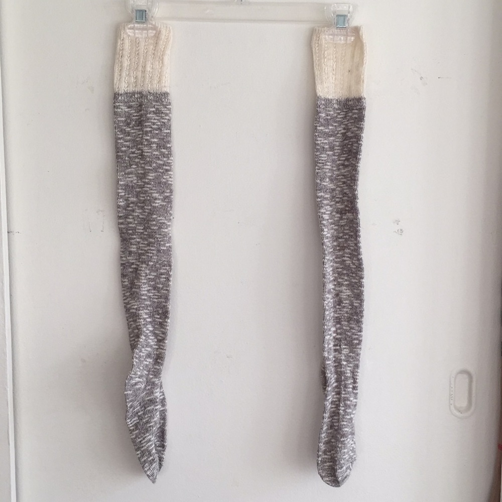 knee high socks